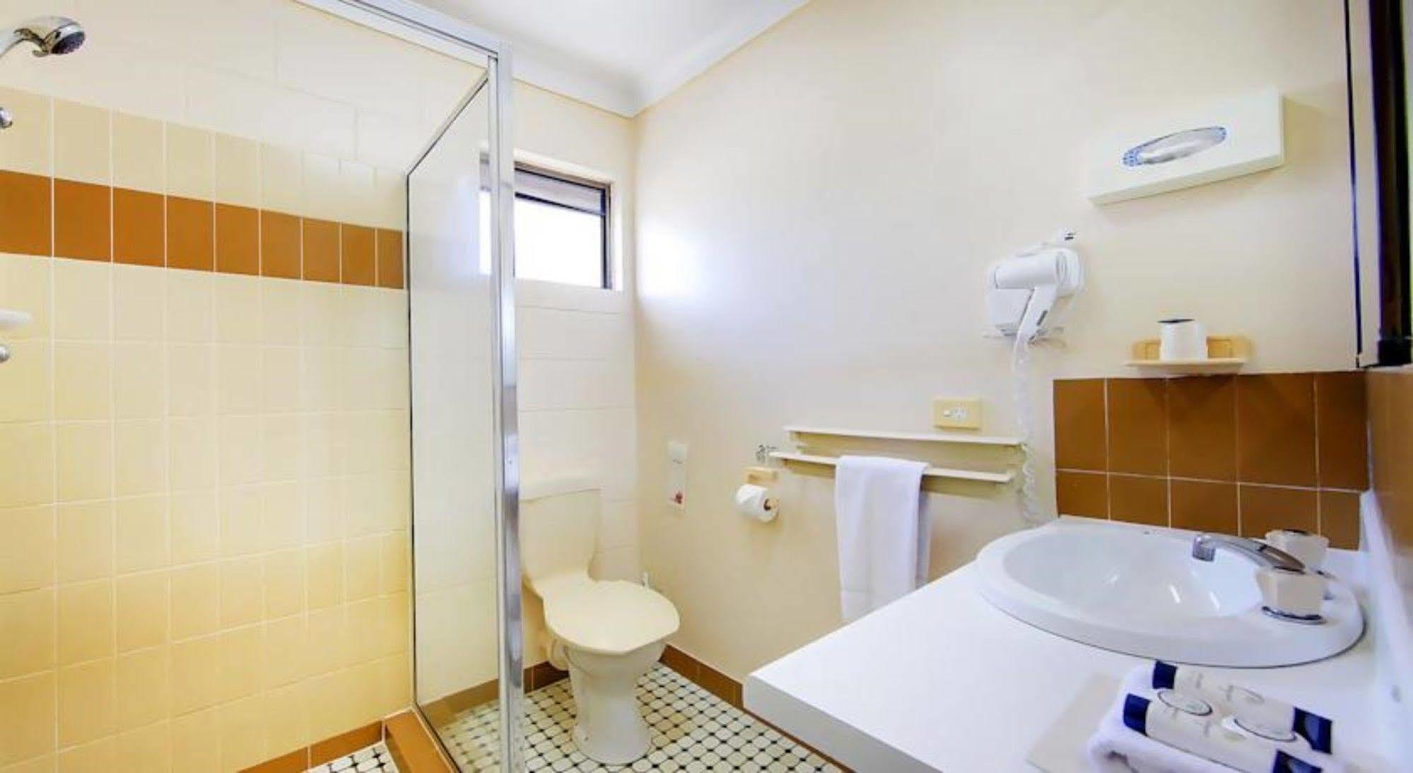 Raintree Motel Таунсвіль Екстер'єр фото